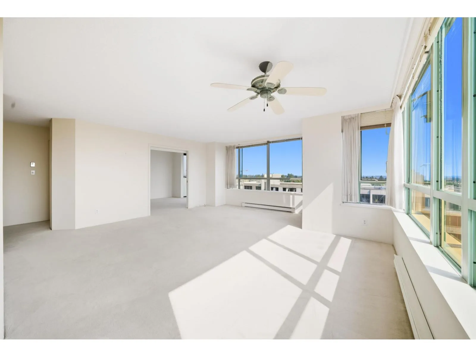 1004 15038 101 AVENUE