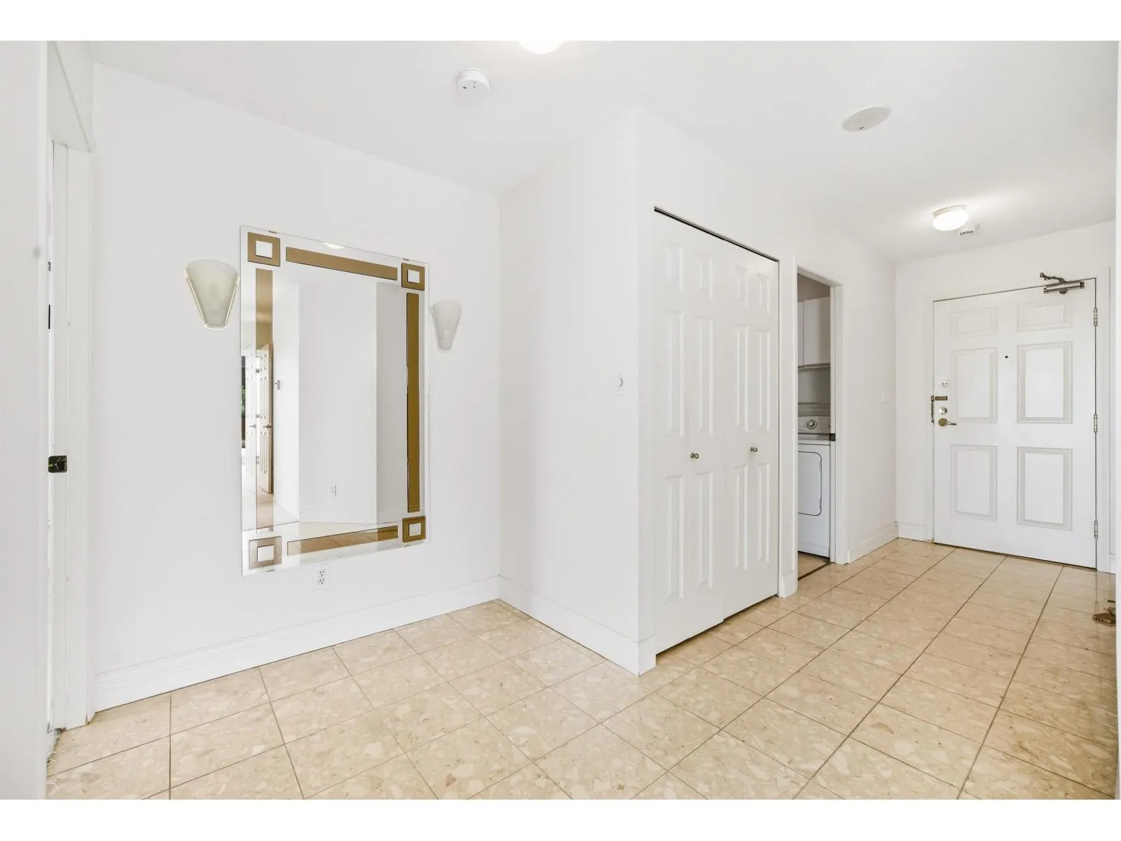 1004 15038 101 AVENUE