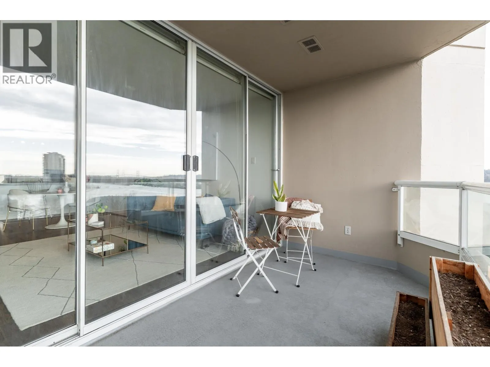 905 1065 QUAYSIDE DRIVE