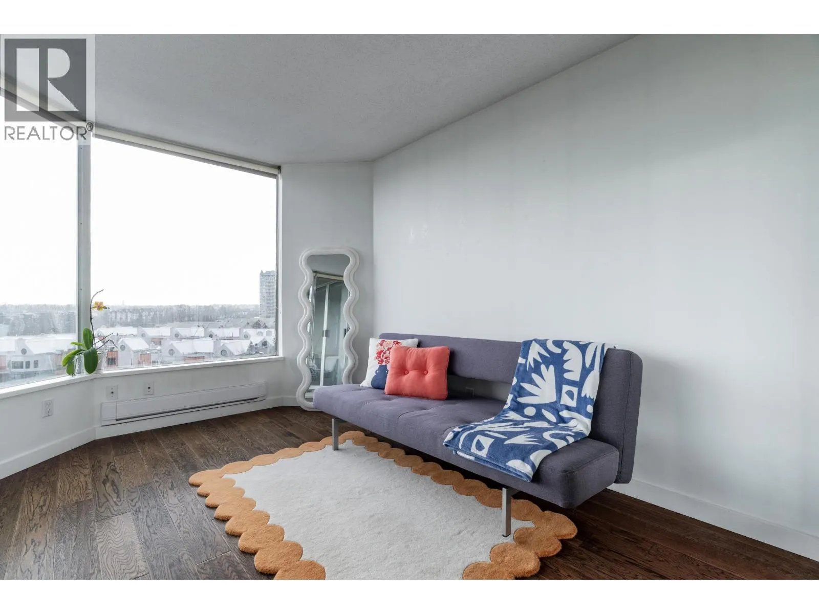 905 1065 QUAYSIDE DRIVE