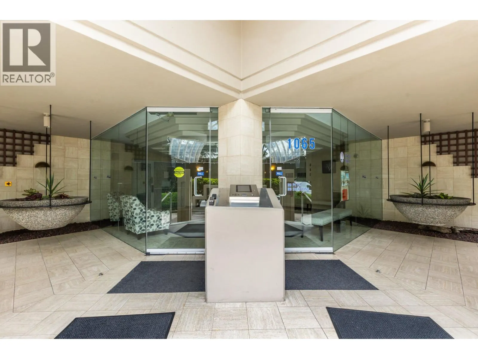 905 1065 QUAYSIDE DRIVE