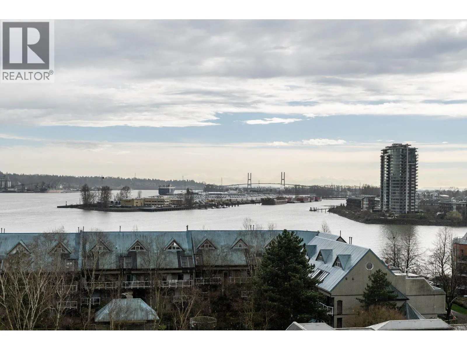 905 1065 QUAYSIDE DRIVE