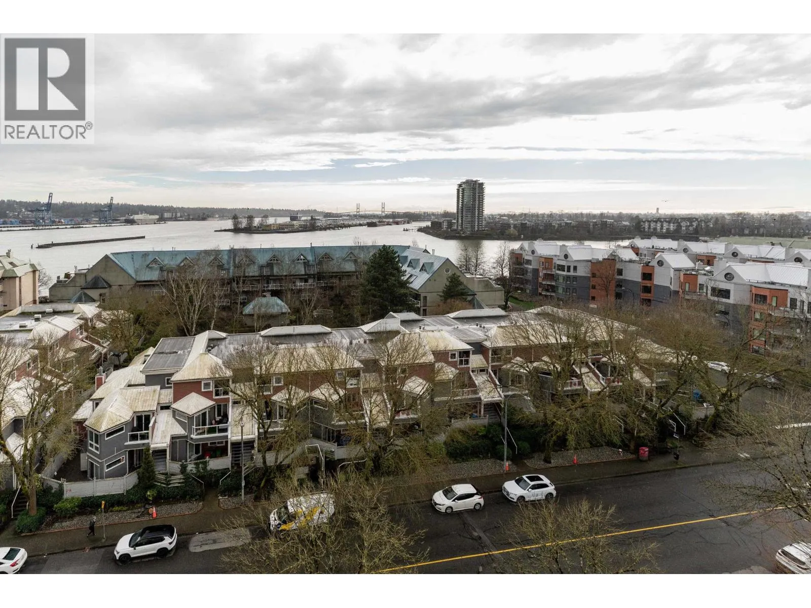 905 1065 QUAYSIDE DRIVE