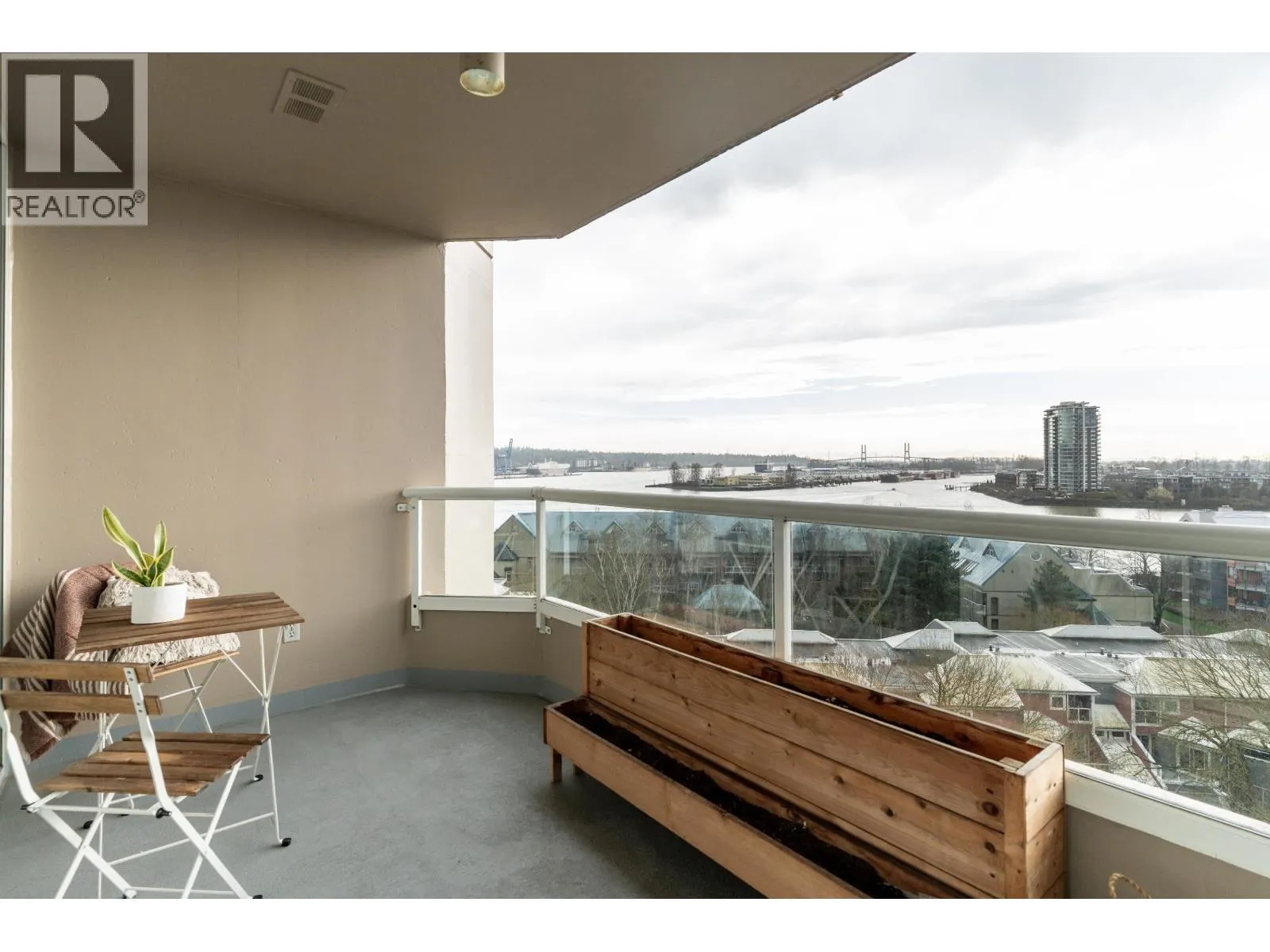 905 1065 QUAYSIDE DRIVE