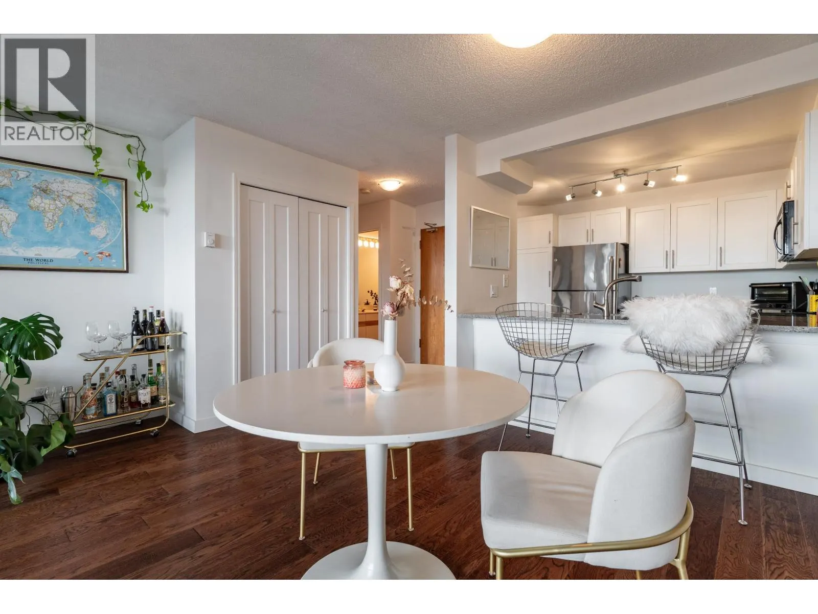 905 1065 QUAYSIDE DRIVE