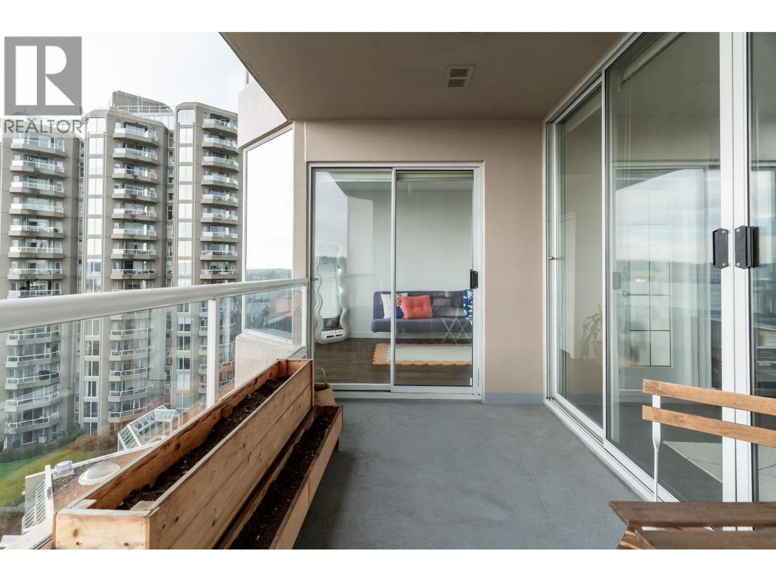 905 1065 QUAYSIDE DRIVE