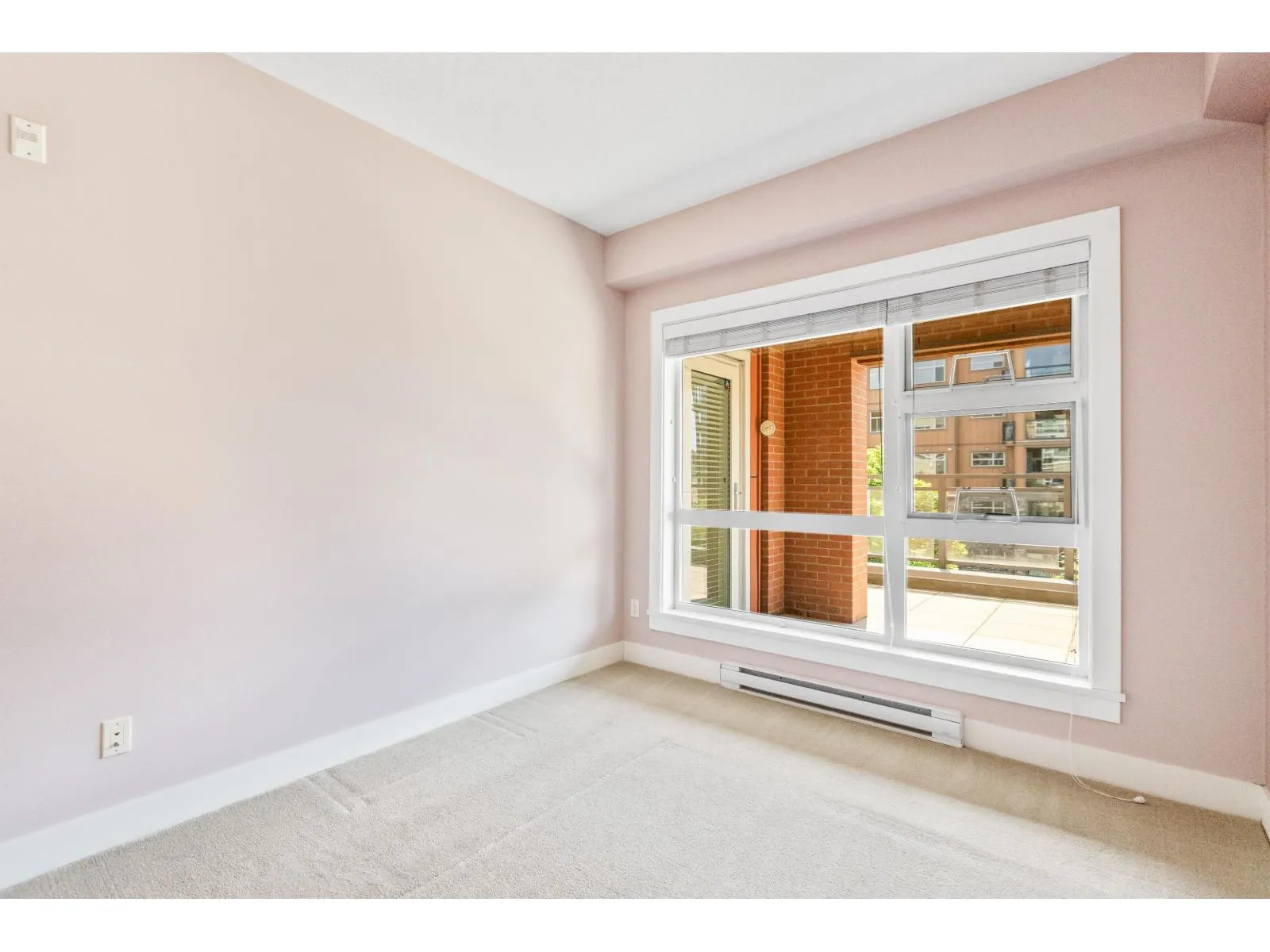 219 20728 WILLOUGHBY TOWN CENTRE DRIVE