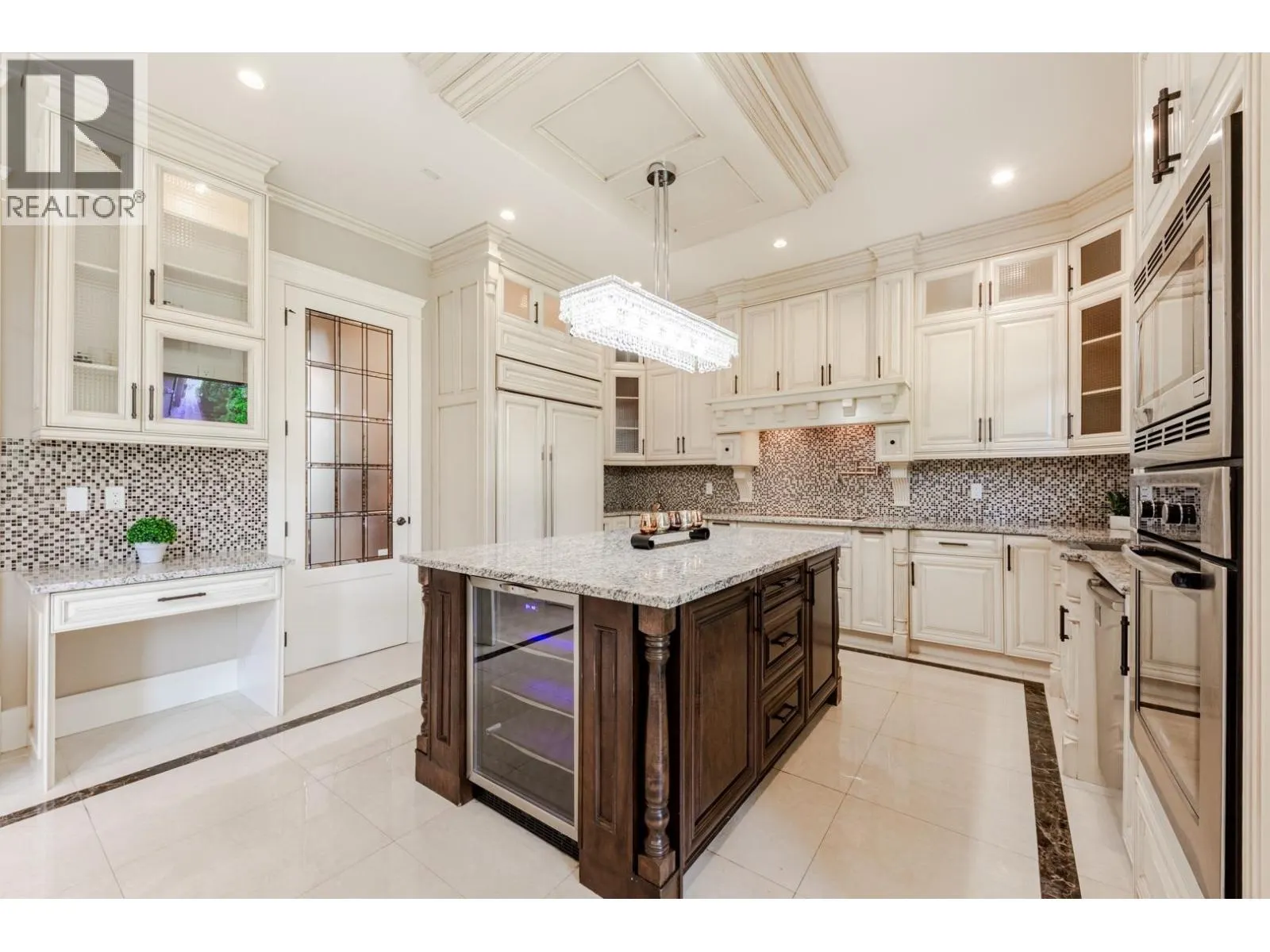 5628 GIBBONS DRIVE