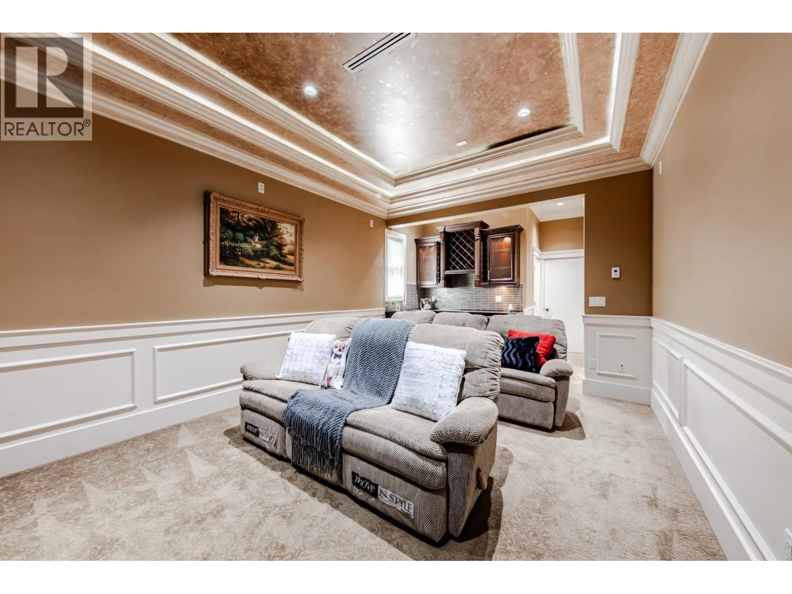 5628 GIBBONS DRIVE