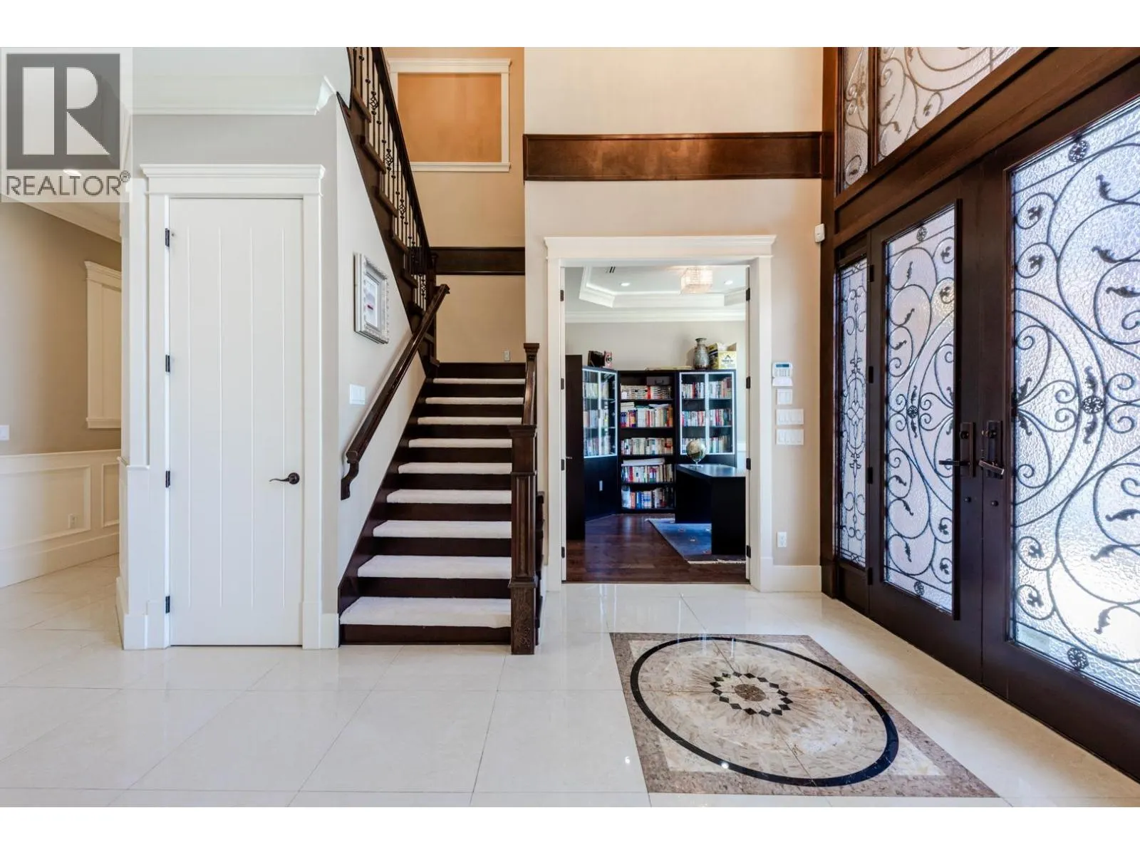 5628 GIBBONS DRIVE