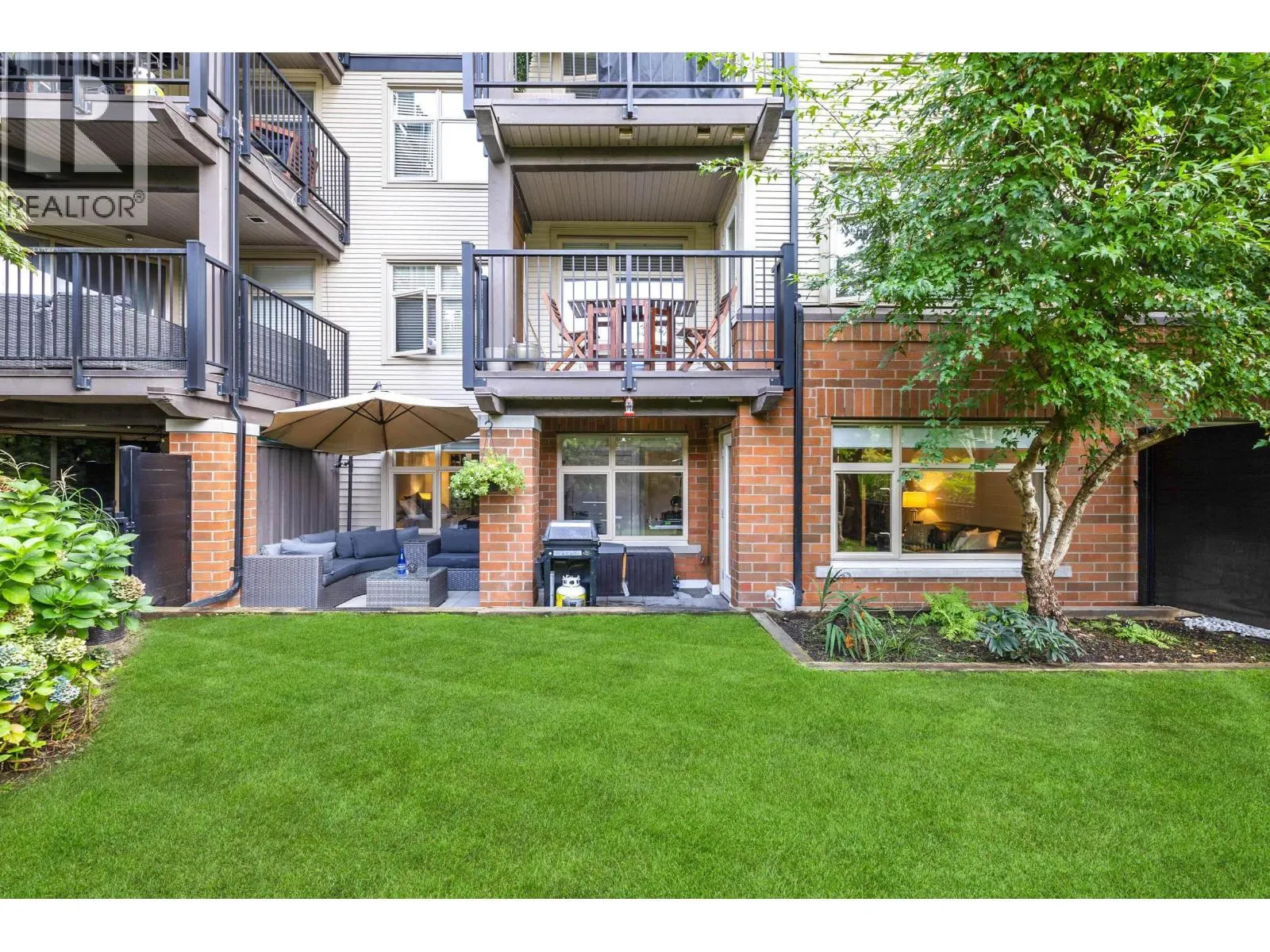 109 400 KLAHANIE DRIVE
