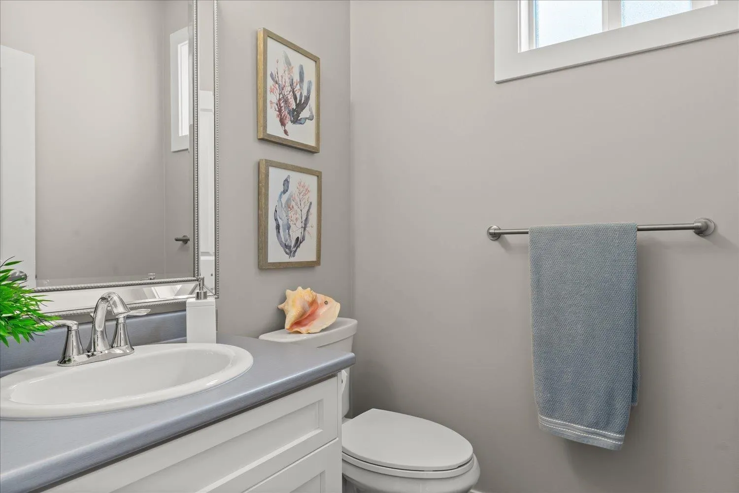 7569 DICKINSON PLACE|Eastern Hillsides