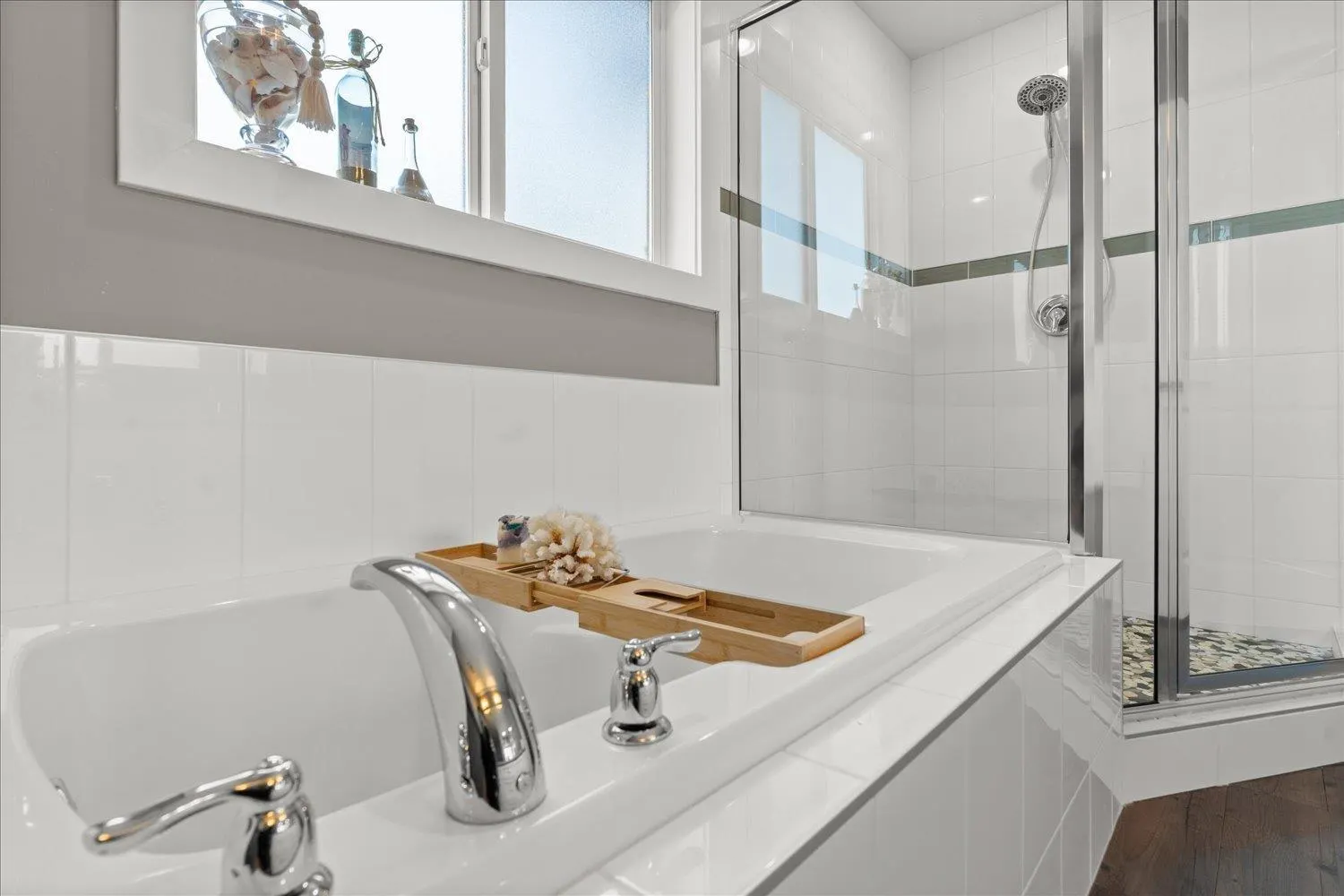 7569 DICKINSON PLACE|Eastern Hillsides