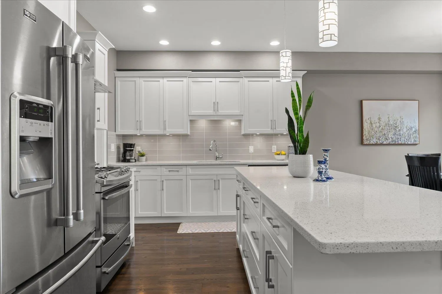 7569 DICKINSON PLACE|Eastern Hillsides