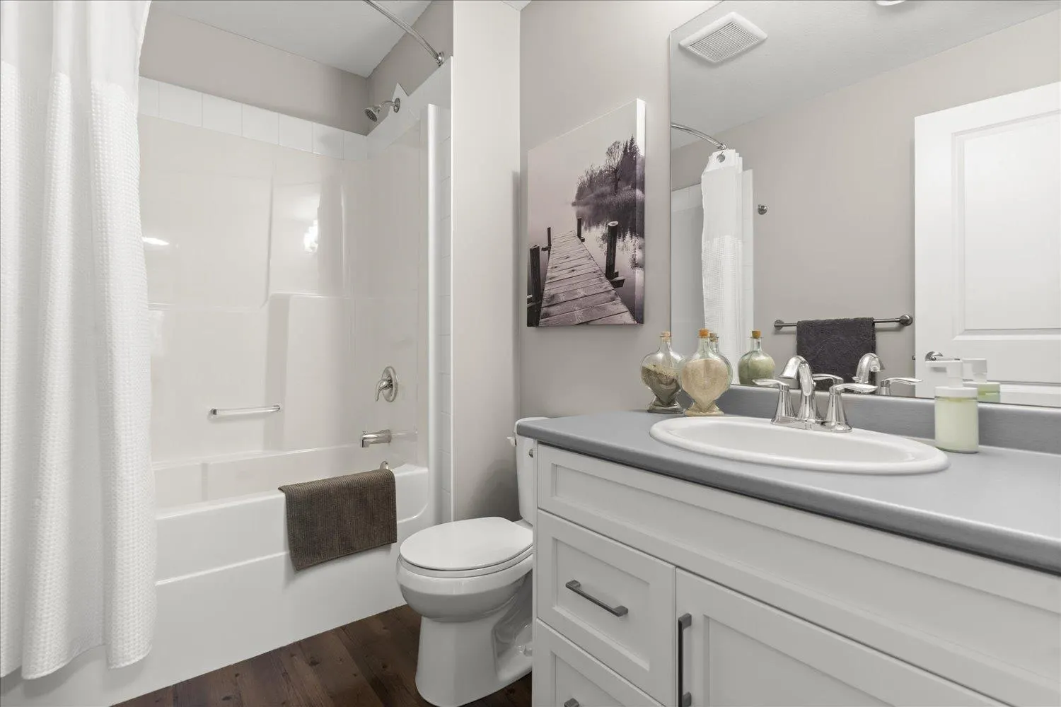 7569 DICKINSON PLACE|Eastern Hillsides
