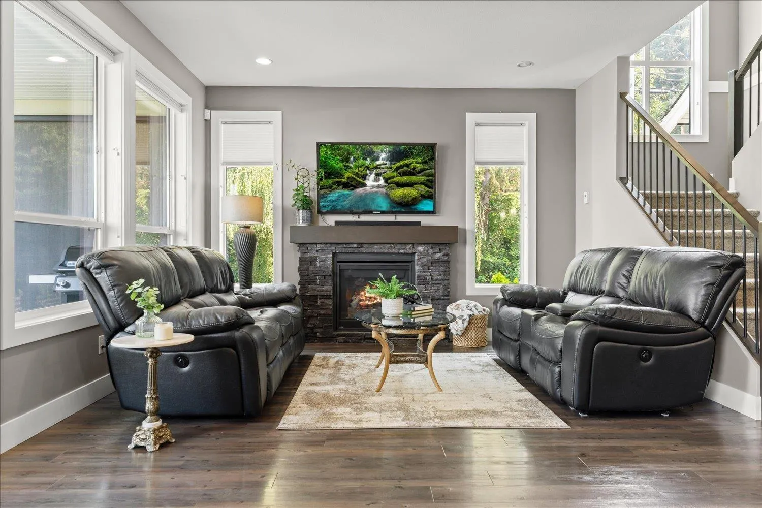 7569 DICKINSON PLACE|Eastern Hillsides