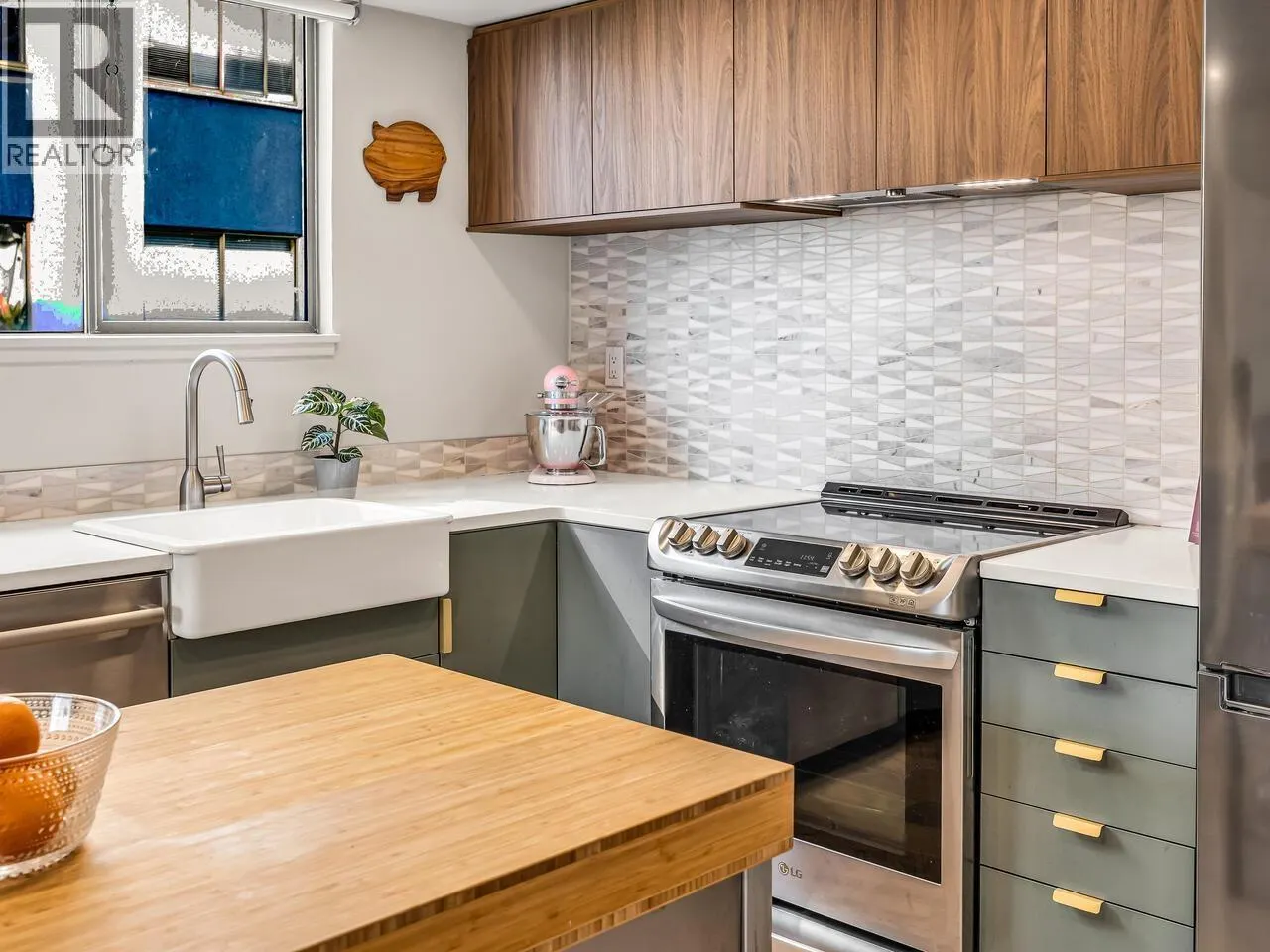 801 1165 BURNABY STREET