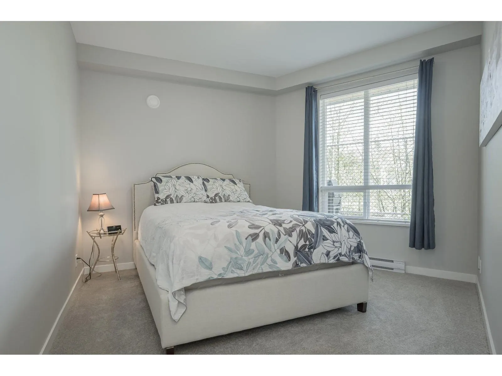 D109 20211 66 AVENUE