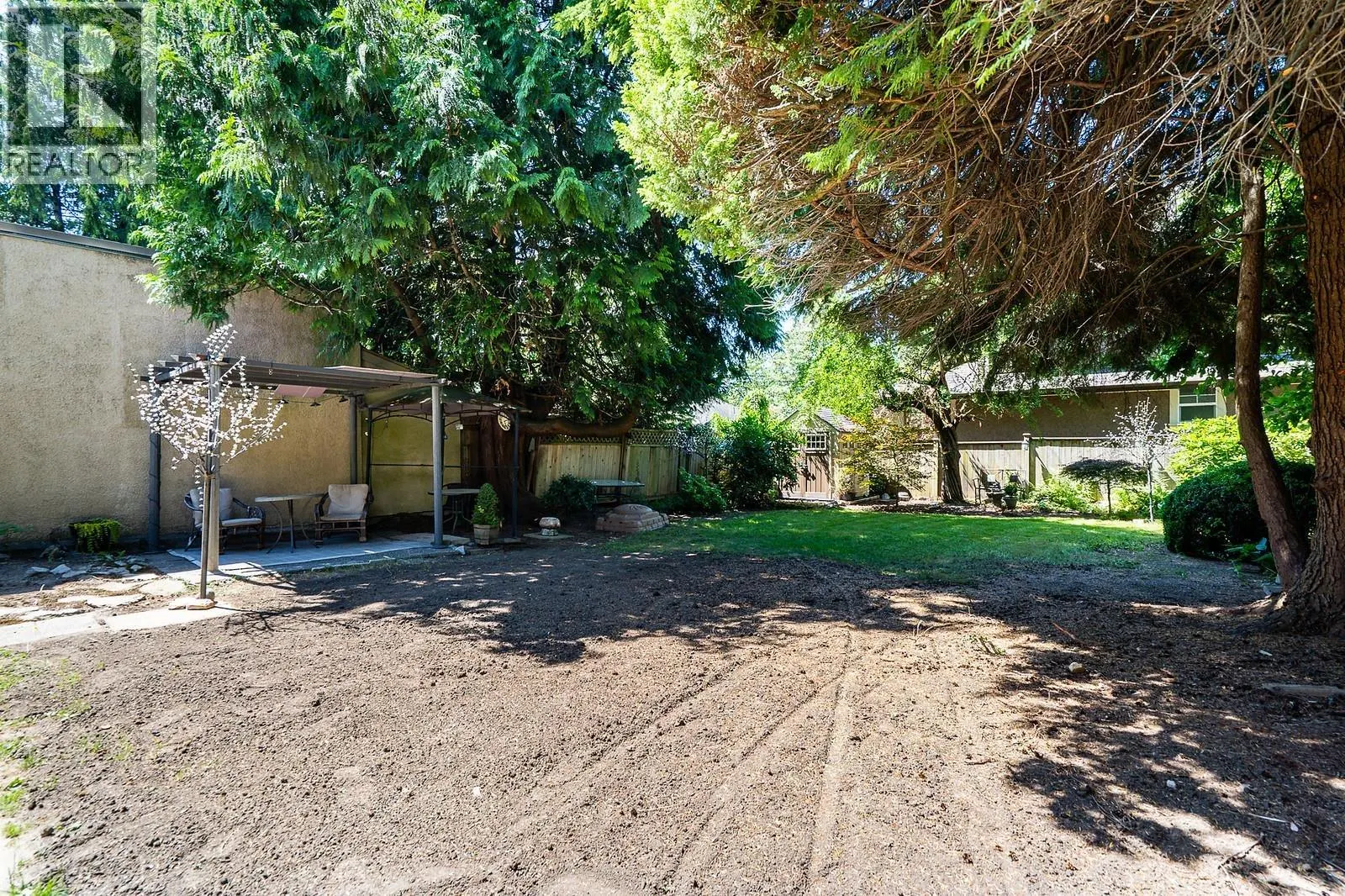 403 SIXTH AVENUE