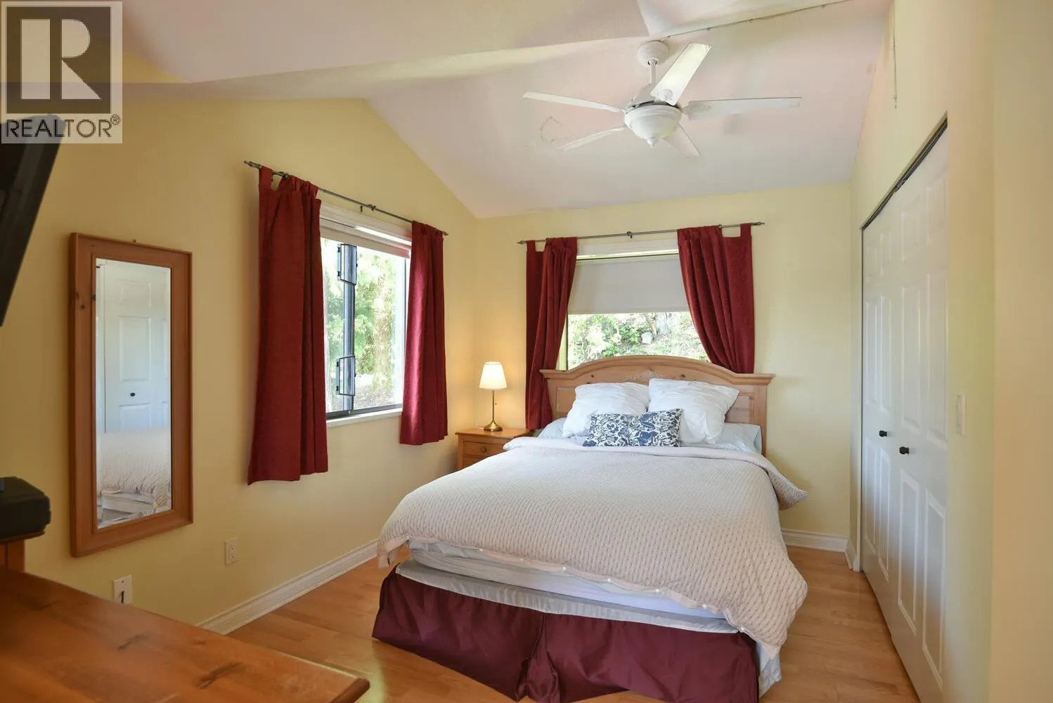 4836 SINCLAIR BAY ROAD