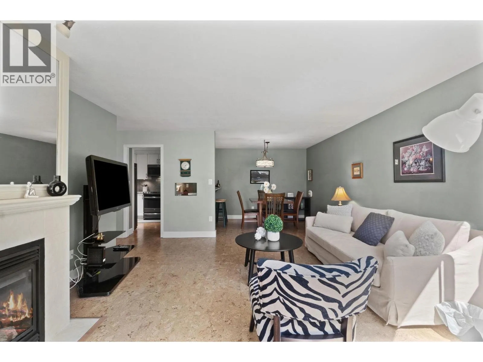 116 1150 QUAYSIDE DRIVE
