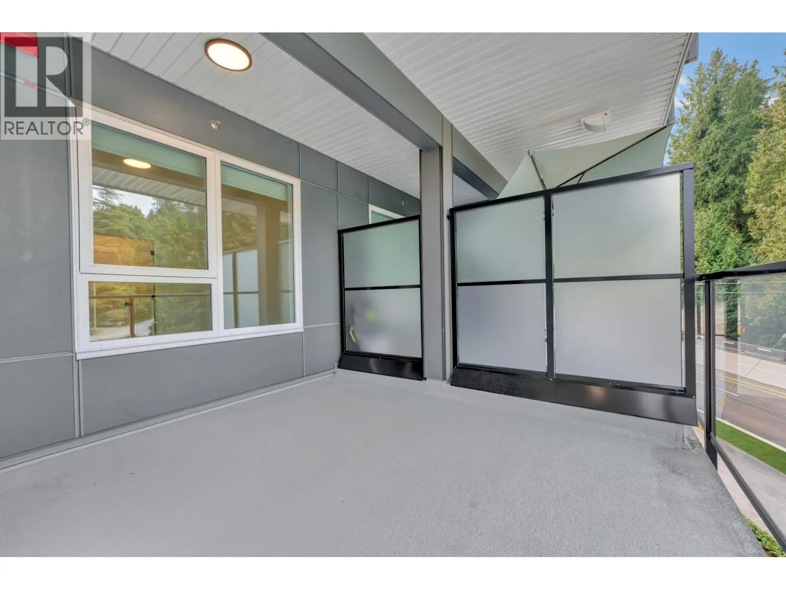 304 1100 CLARKE ROAD
