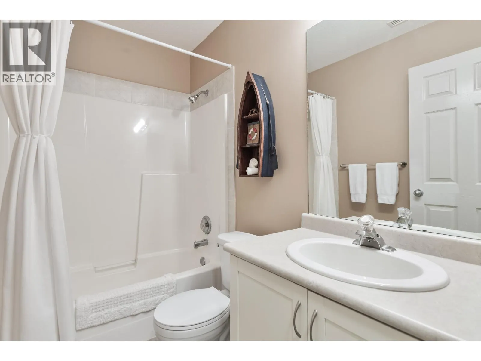 10 23281 KANAKA WAY