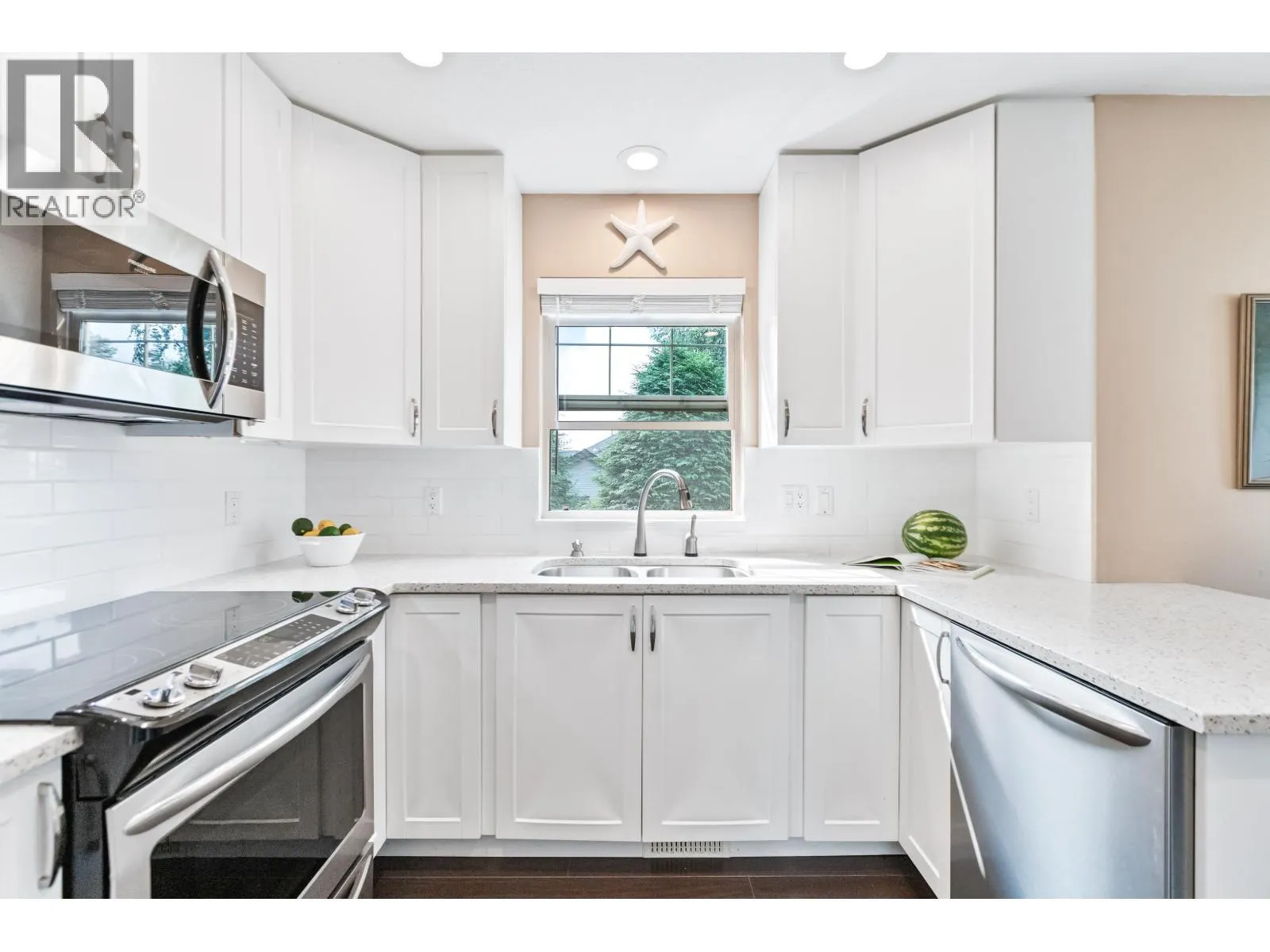 10 23281 KANAKA WAY