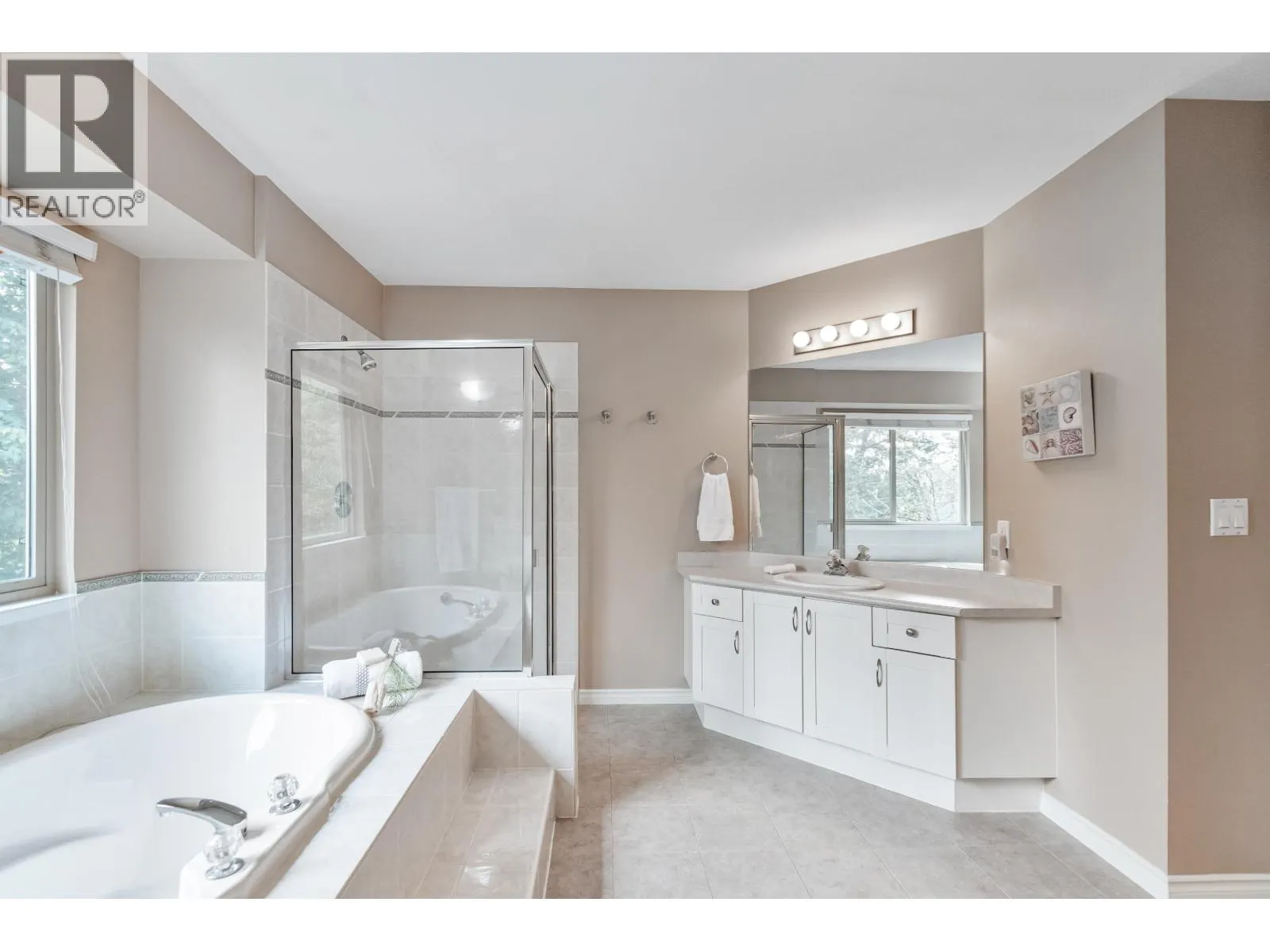 10 23281 KANAKA WAY