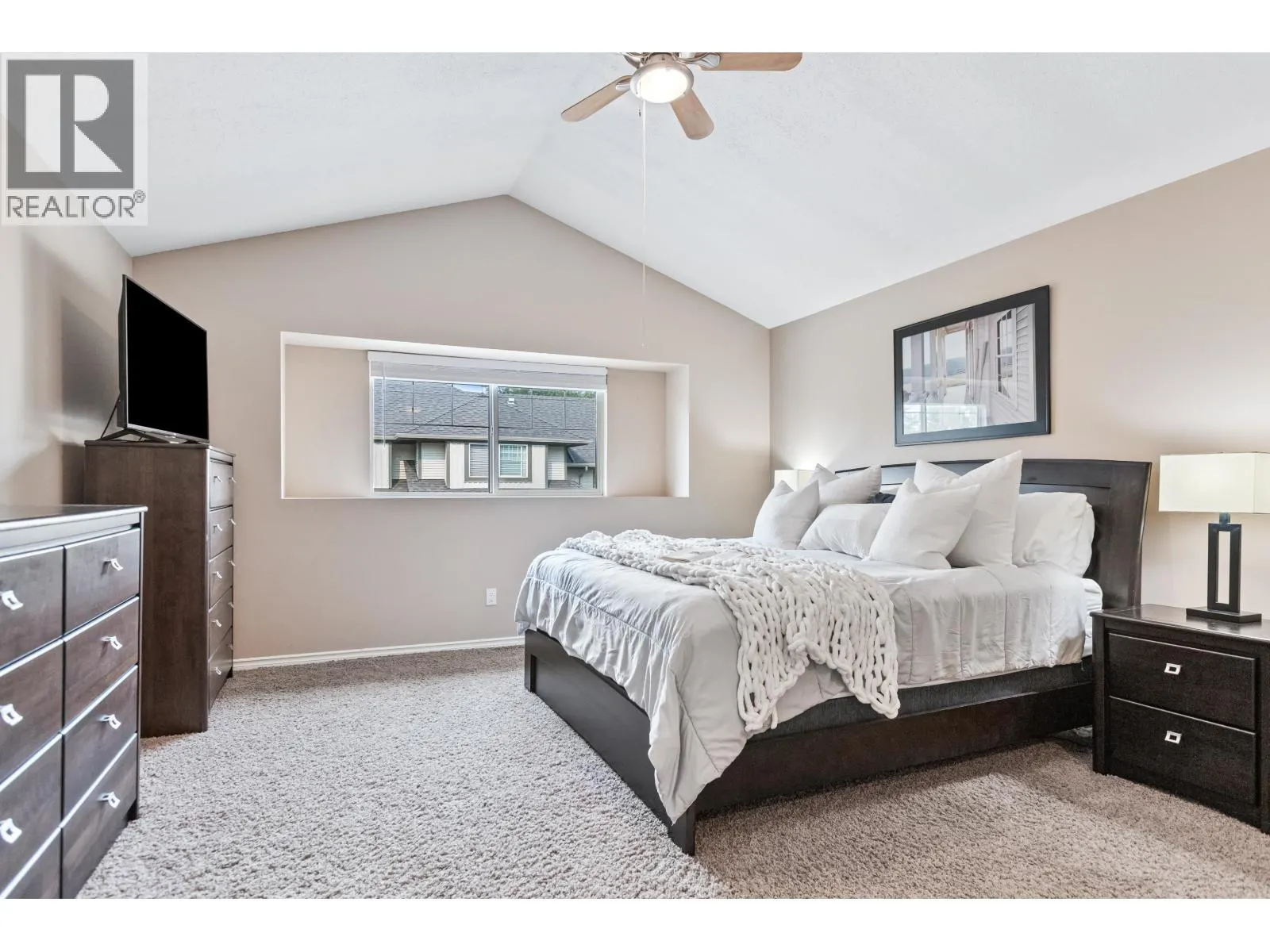 10 23281 KANAKA WAY