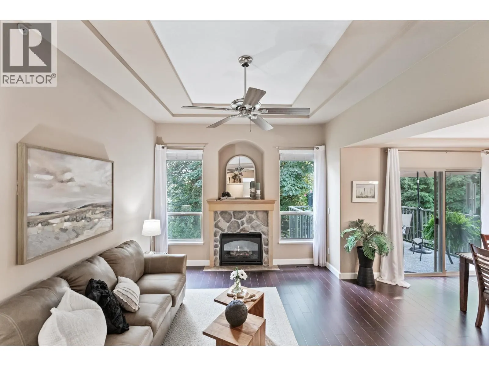 10 23281 KANAKA WAY