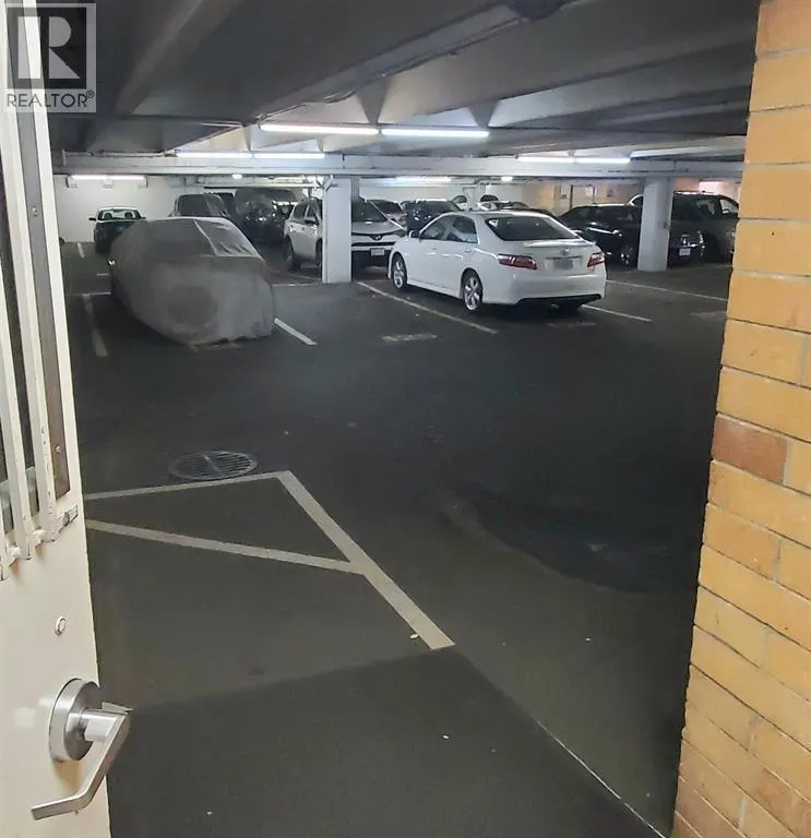 1707 6651 MINORU BOULEVARD