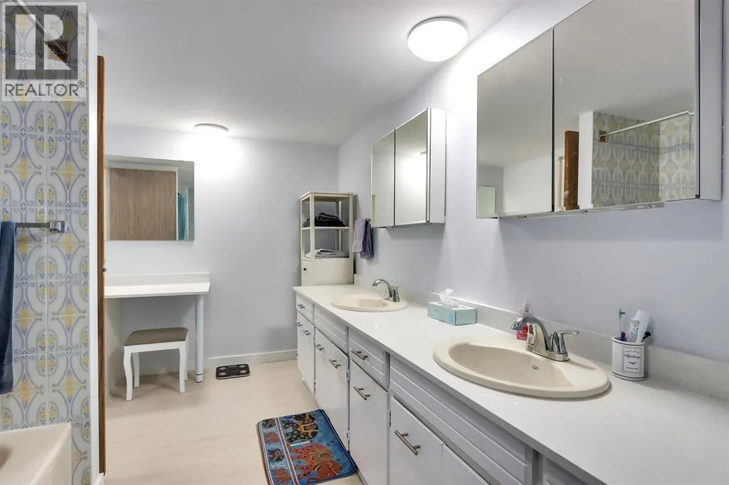 1707 6651 MINORU BOULEVARD