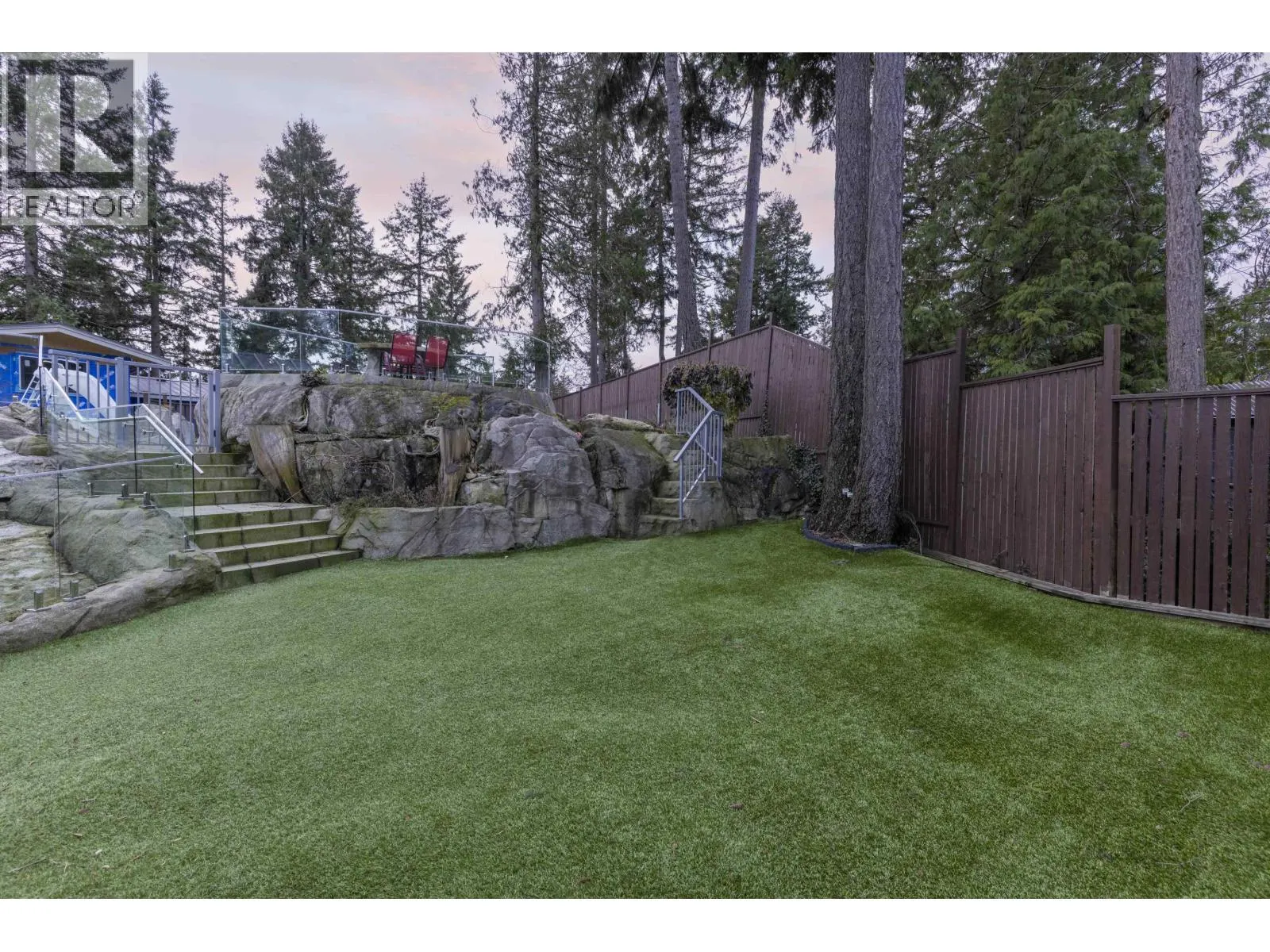 3722 SOUTHRIDGE PLACE