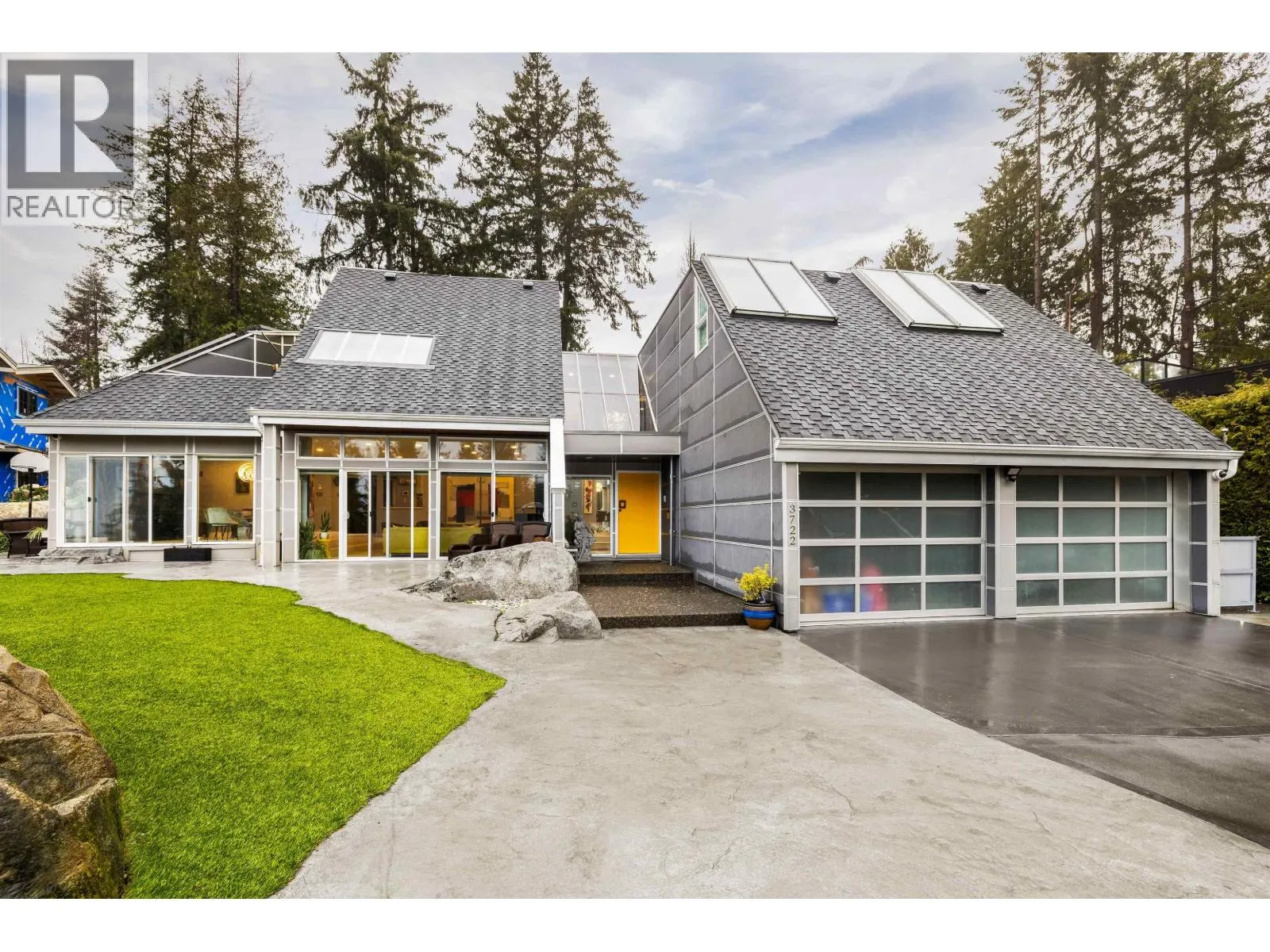 3722 SOUTHRIDGE PLACE