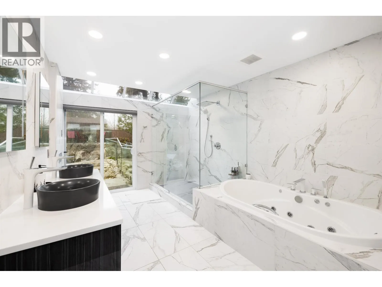 3722 SOUTHRIDGE PLACE