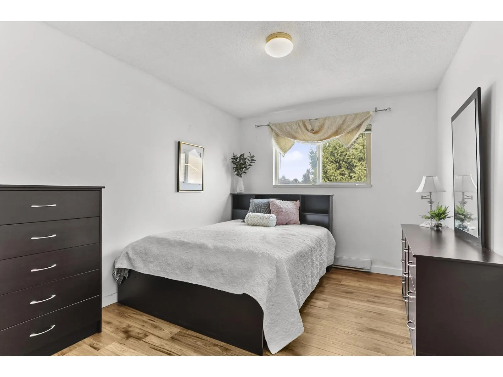 120 27456 32 AVENUE