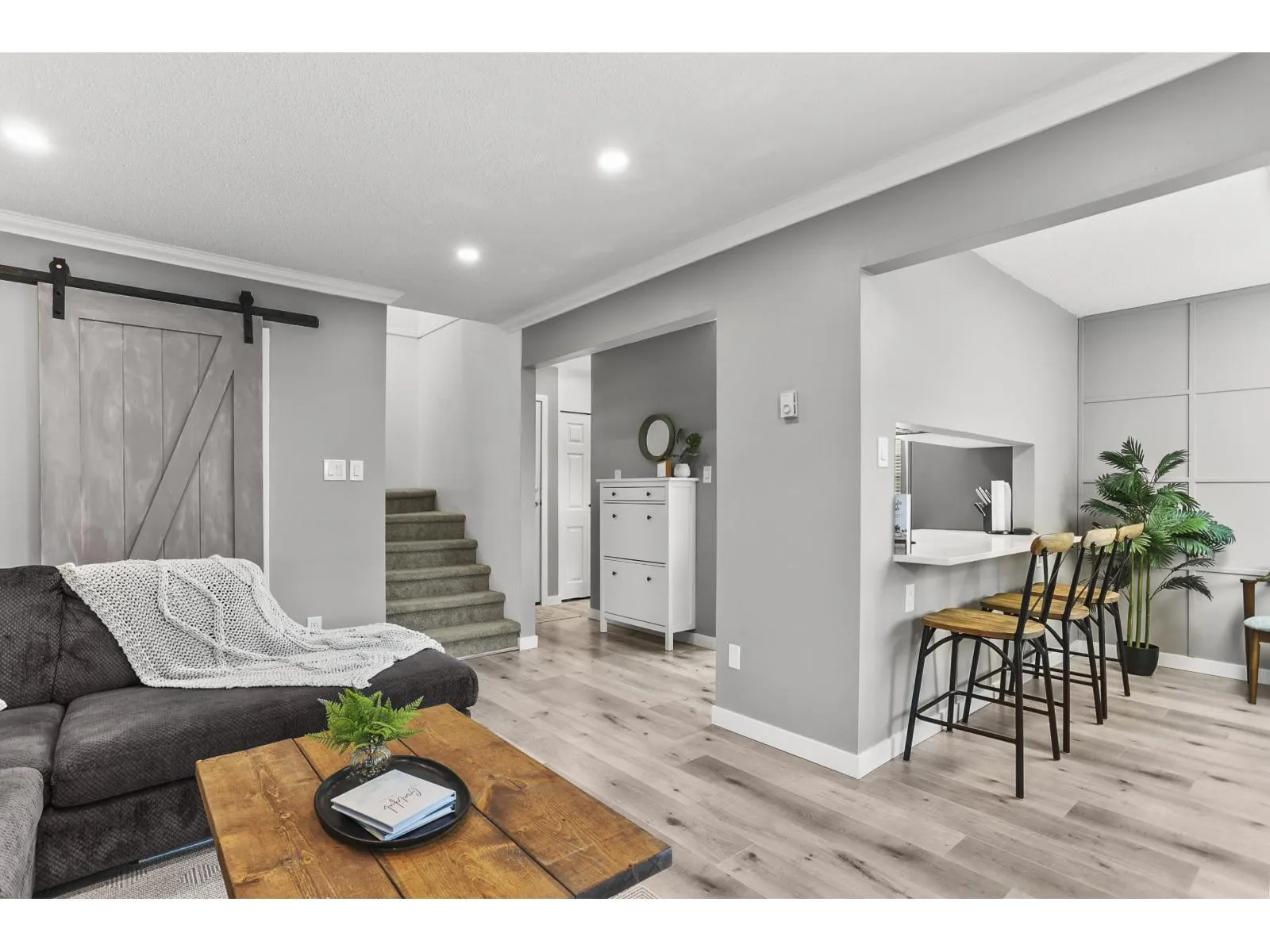 120 27456 32 AVENUE