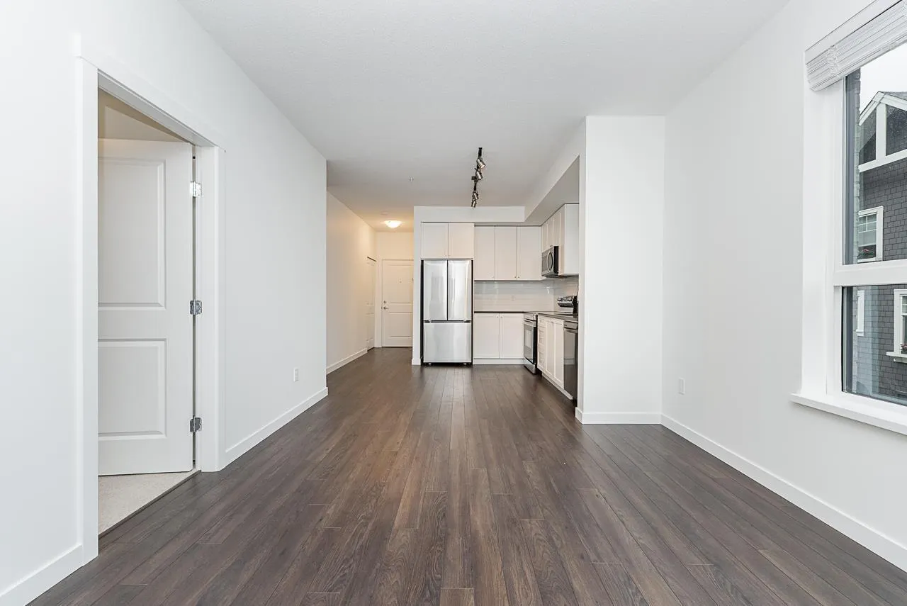 214 15738 85 AVENUE