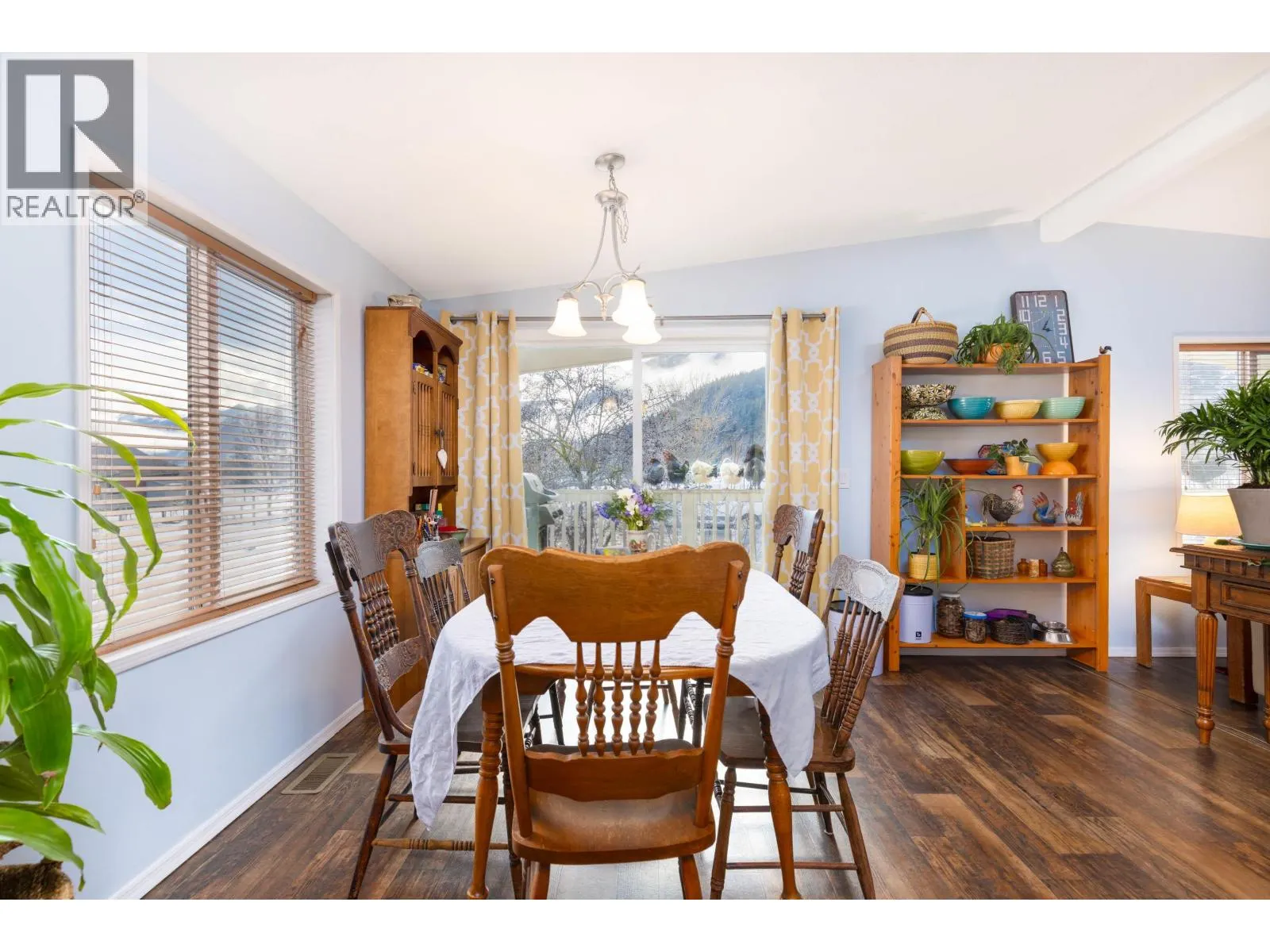 899 ERICKSON ROAD