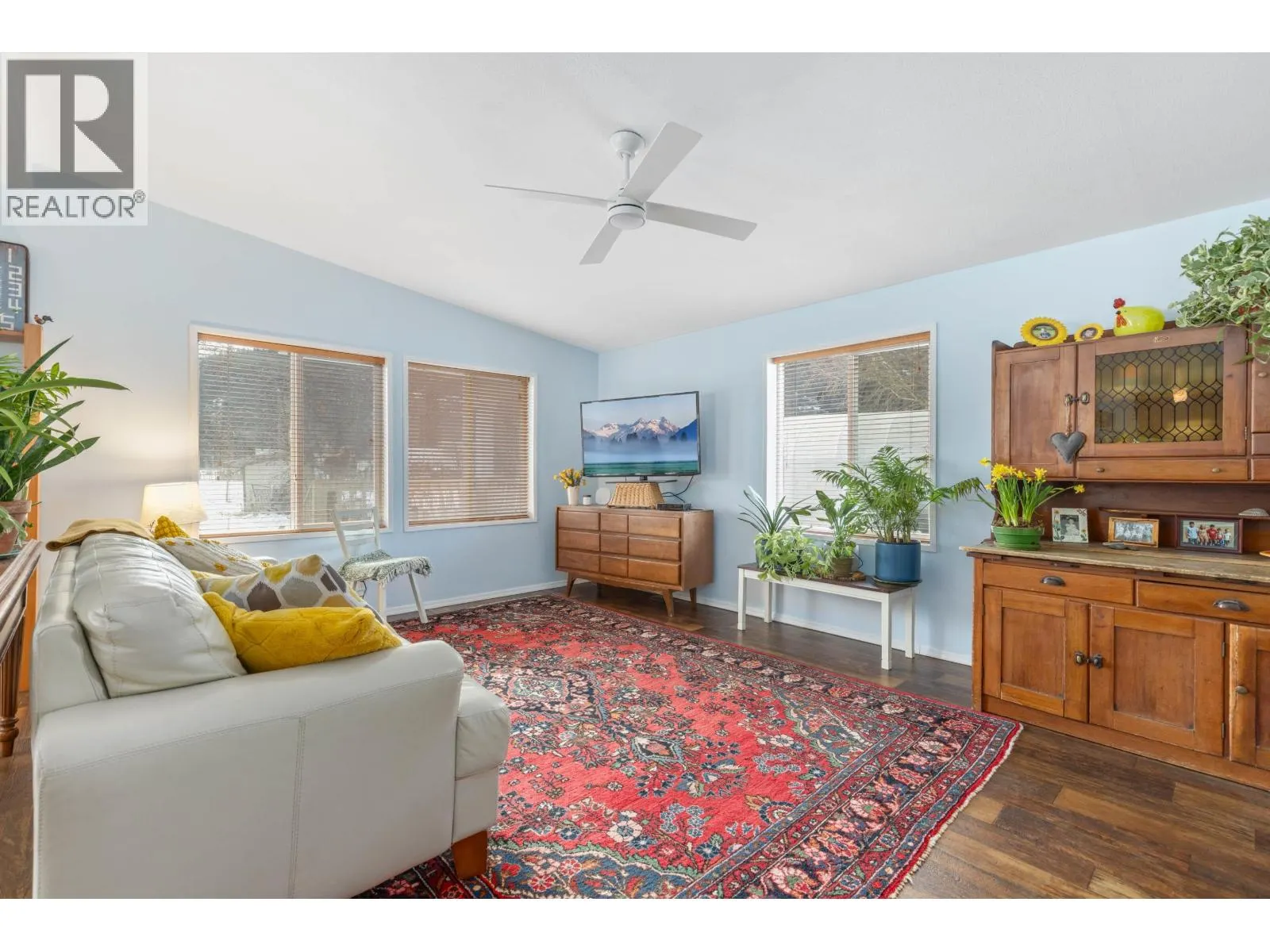 899 ERICKSON ROAD