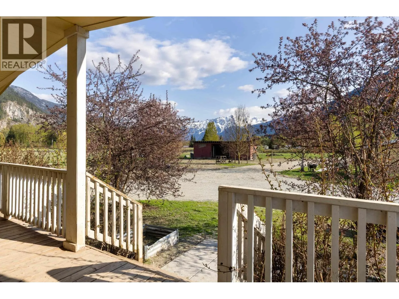 899 ERICKSON ROAD