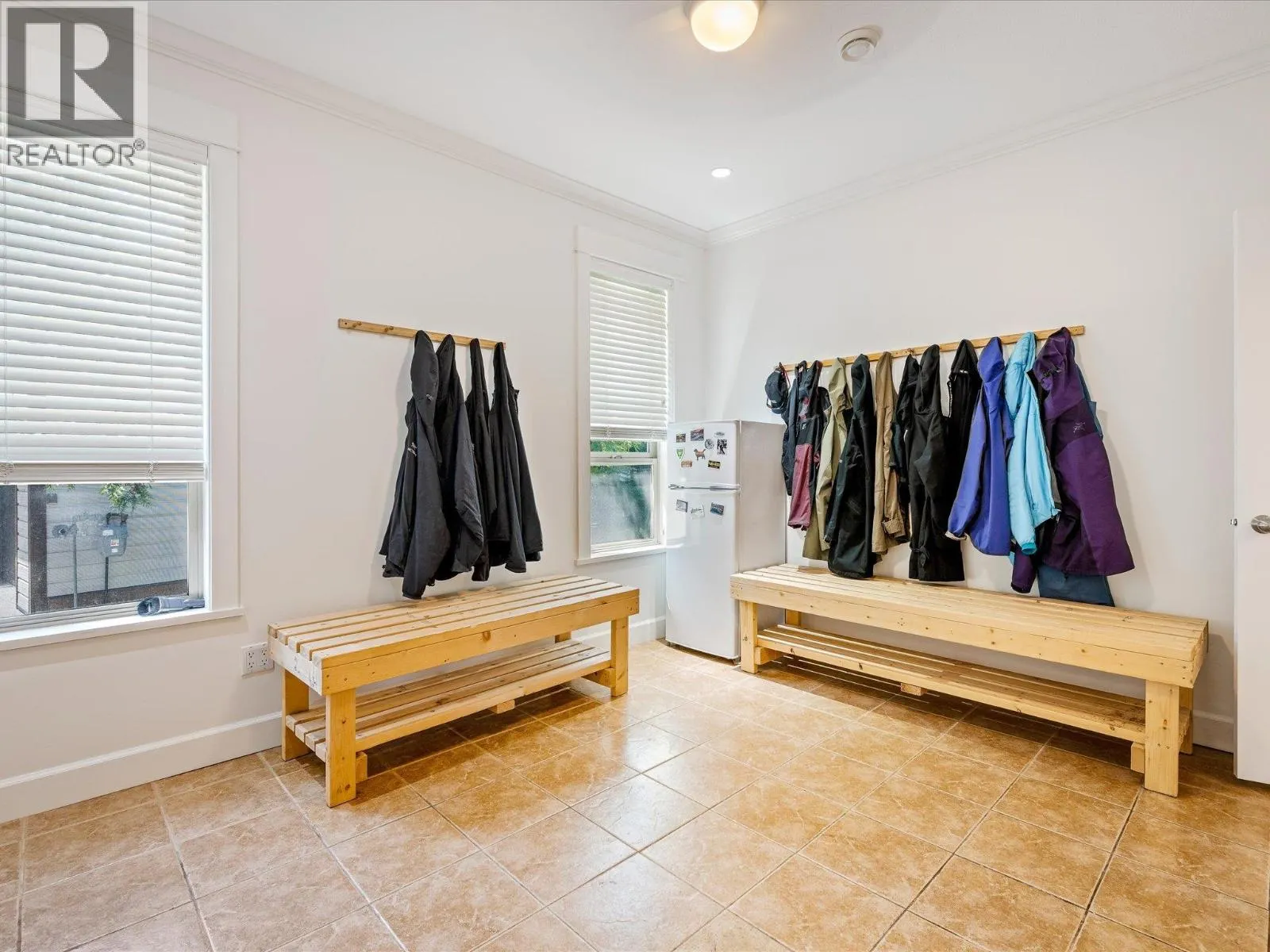 2314 CAYLEY CLOSE