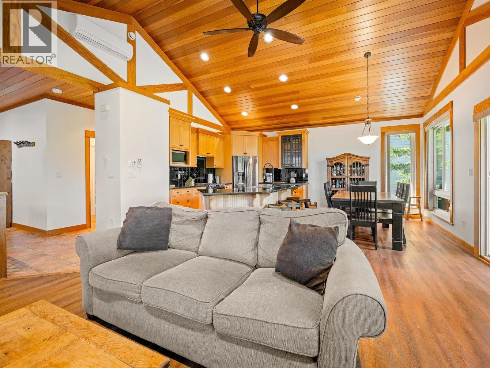 2314 CAYLEY CLOSE