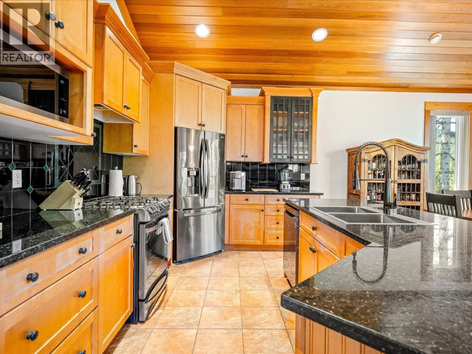 2314 CAYLEY CLOSE