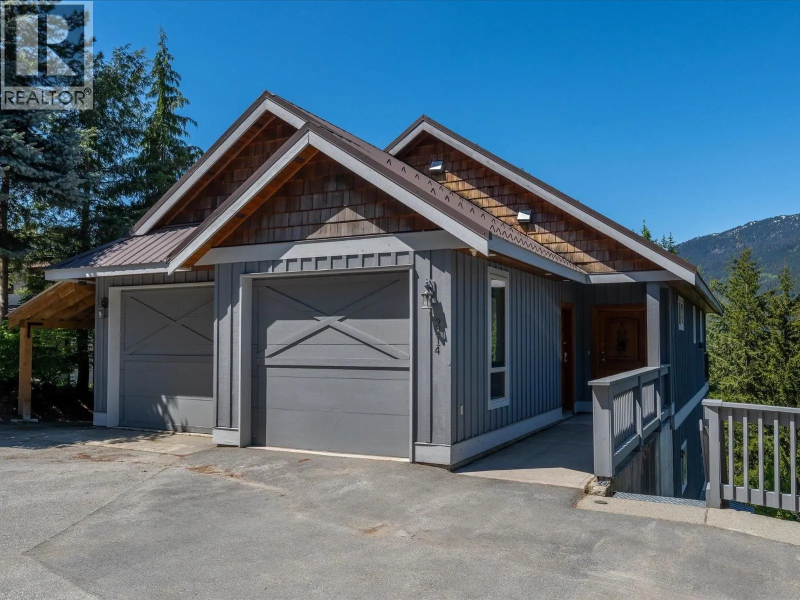 2314 CAYLEY CLOSE