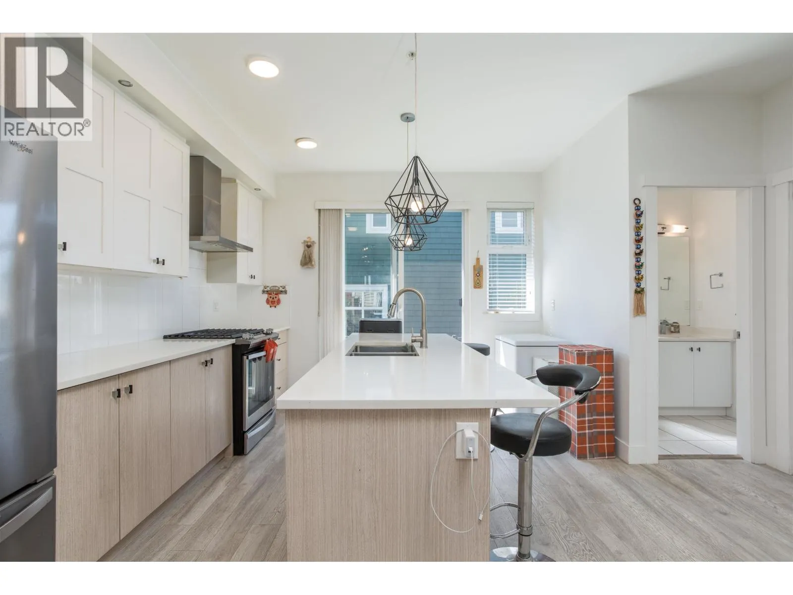12 24108 104 AVENUE