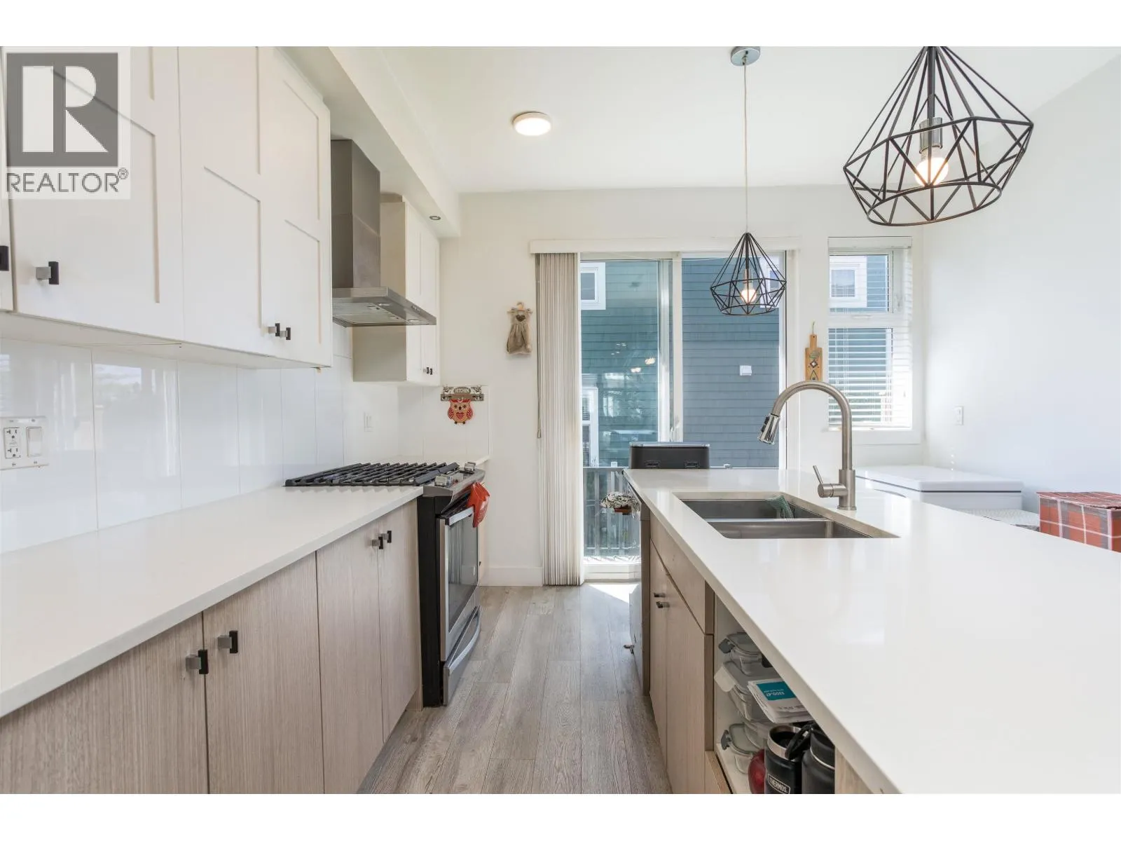 12 24108 104 AVENUE