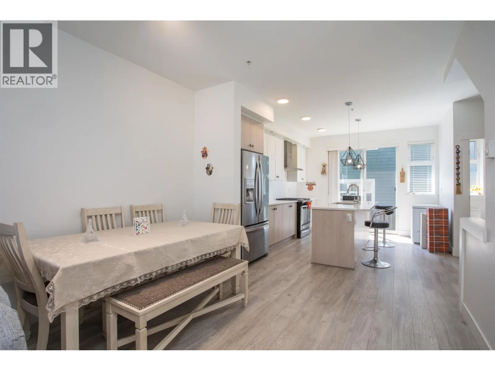 12 24108 104 AVENUE