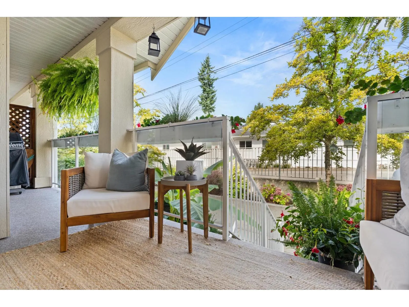 203 15621 MARINE DRIVE
